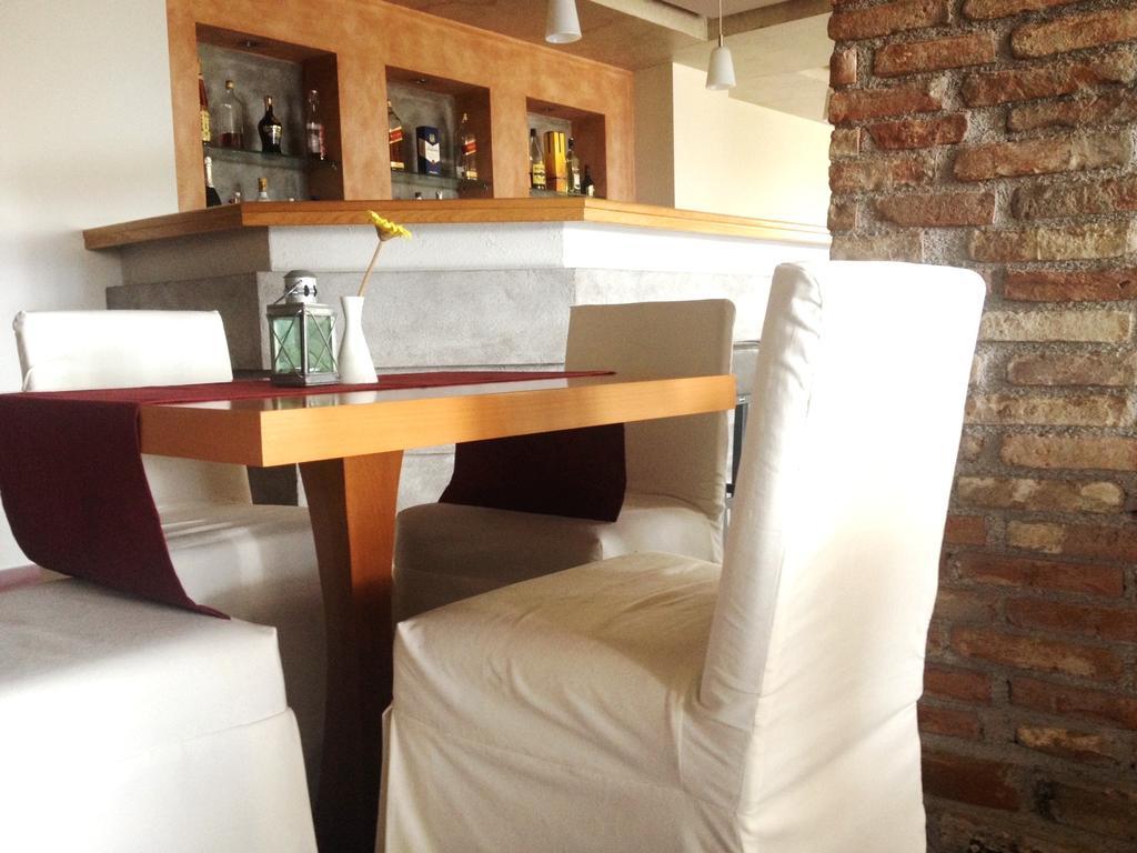 Souris Hotel Rovies Exterior foto
