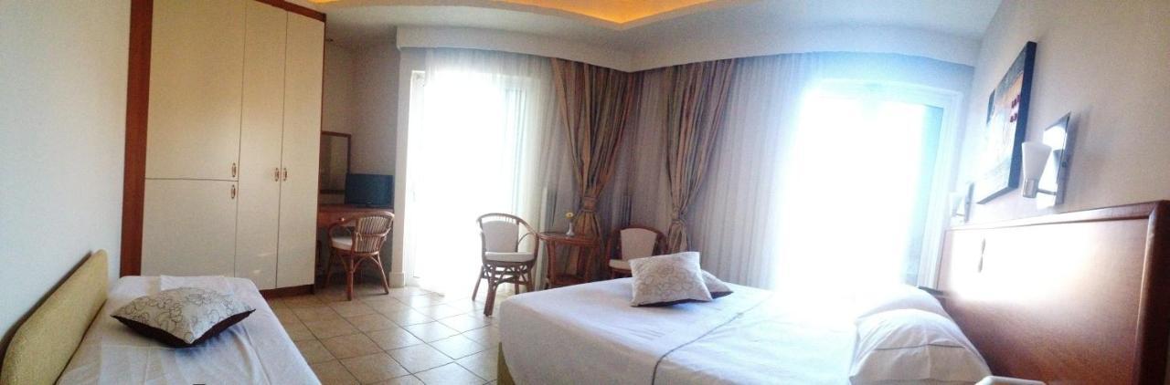 Souris Hotel Rovies Exterior foto