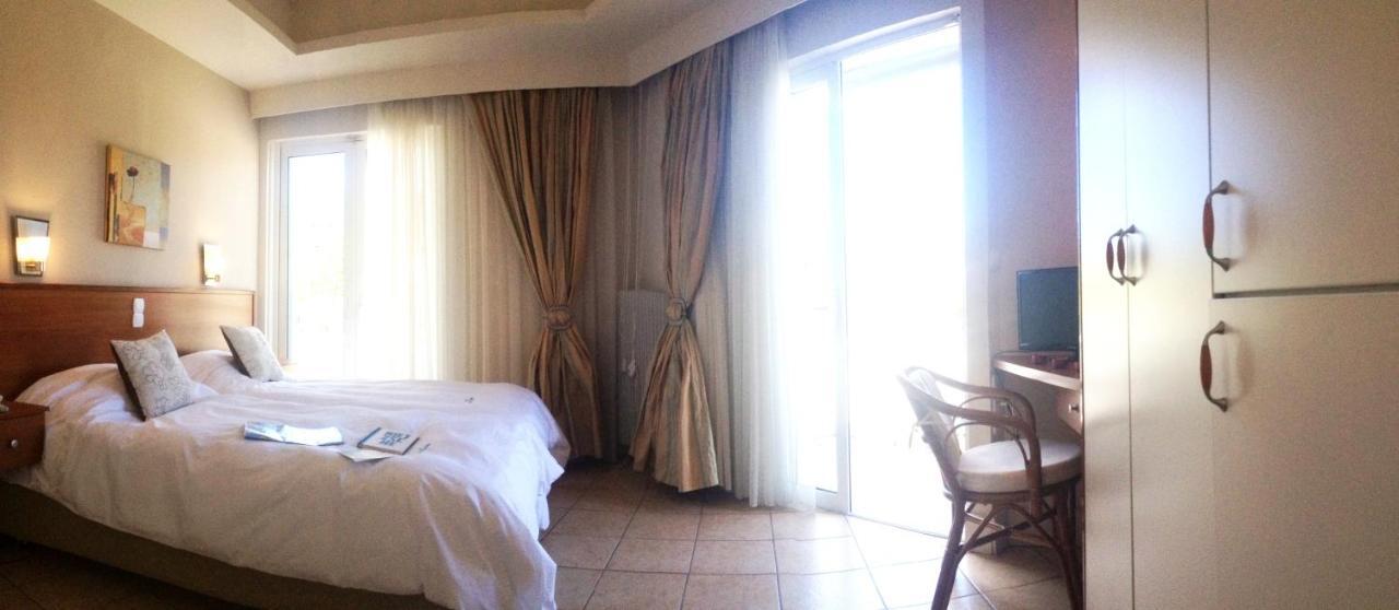 Souris Hotel Rovies Quarto foto
